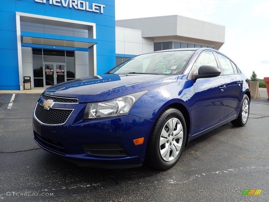 2013 Cruze LS - Blue Topaz Metallic / Jet Black/Medium Titanium photo #2
