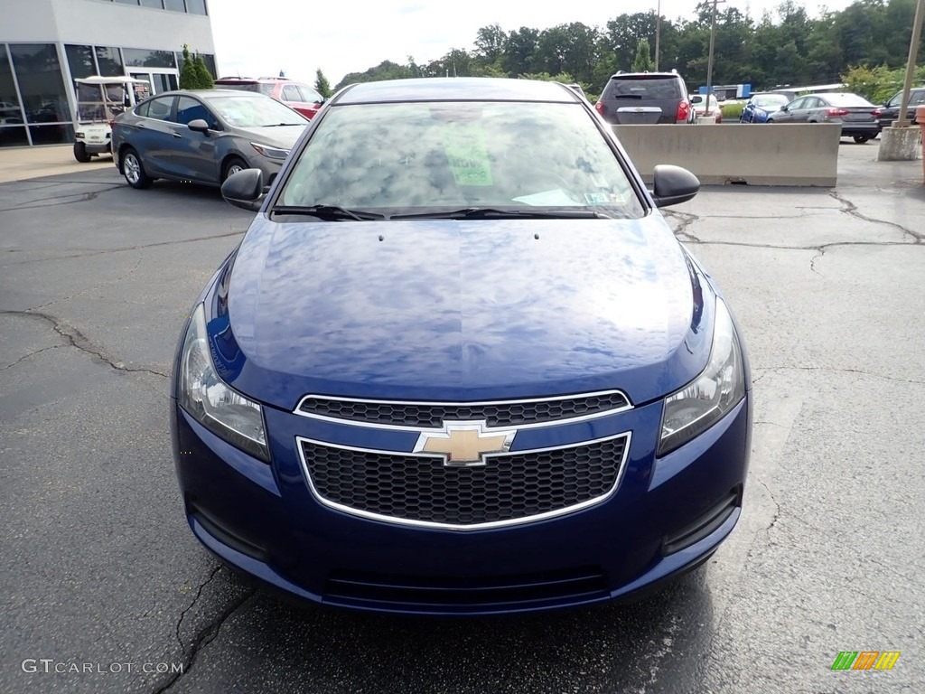 2013 Cruze LS - Blue Topaz Metallic / Jet Black/Medium Titanium photo #13