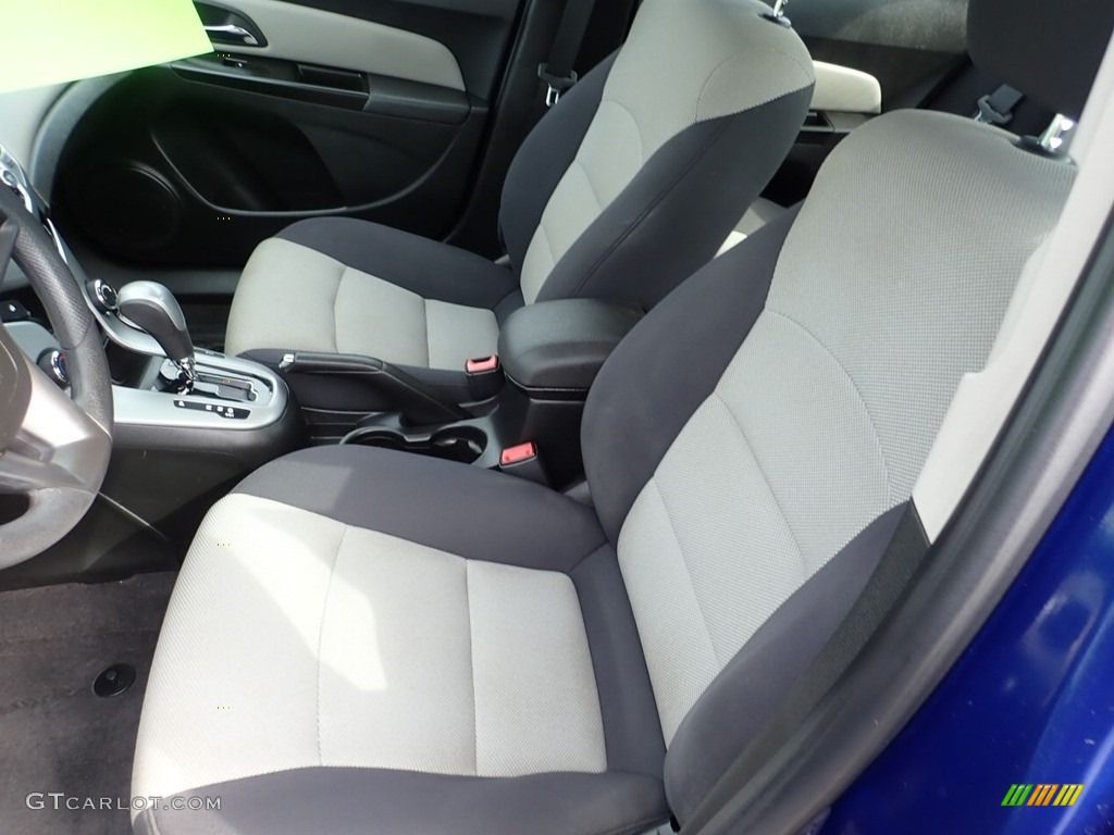 2013 Cruze LS - Blue Topaz Metallic / Jet Black/Medium Titanium photo #20
