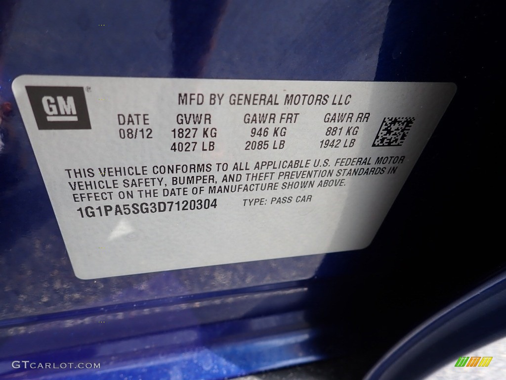 2013 Cruze LS - Blue Topaz Metallic / Jet Black/Medium Titanium photo #29