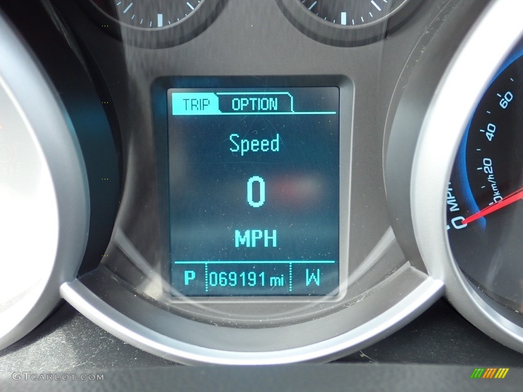 2013 Cruze LS - Blue Topaz Metallic / Jet Black/Medium Titanium photo #30