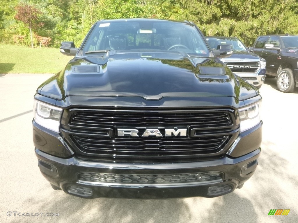 2019 1500 Laramie Crew Cab 4x4 - Diamond Black Crystal Pearl / Black photo #8