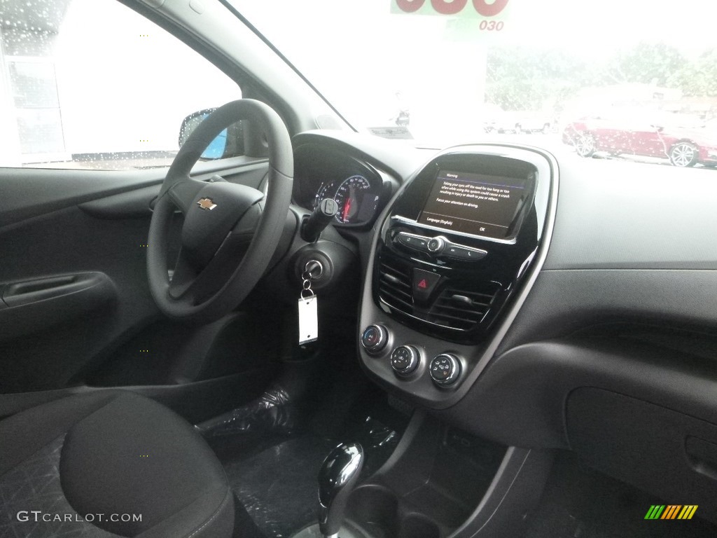 2020 Spark LS - Raspberry Metallic / Jet Black photo #11