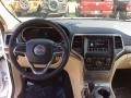Bright White - Grand Cherokee Laredo E 4x4 Photo No. 2