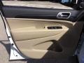 Bright White - Grand Cherokee Laredo E 4x4 Photo No. 10