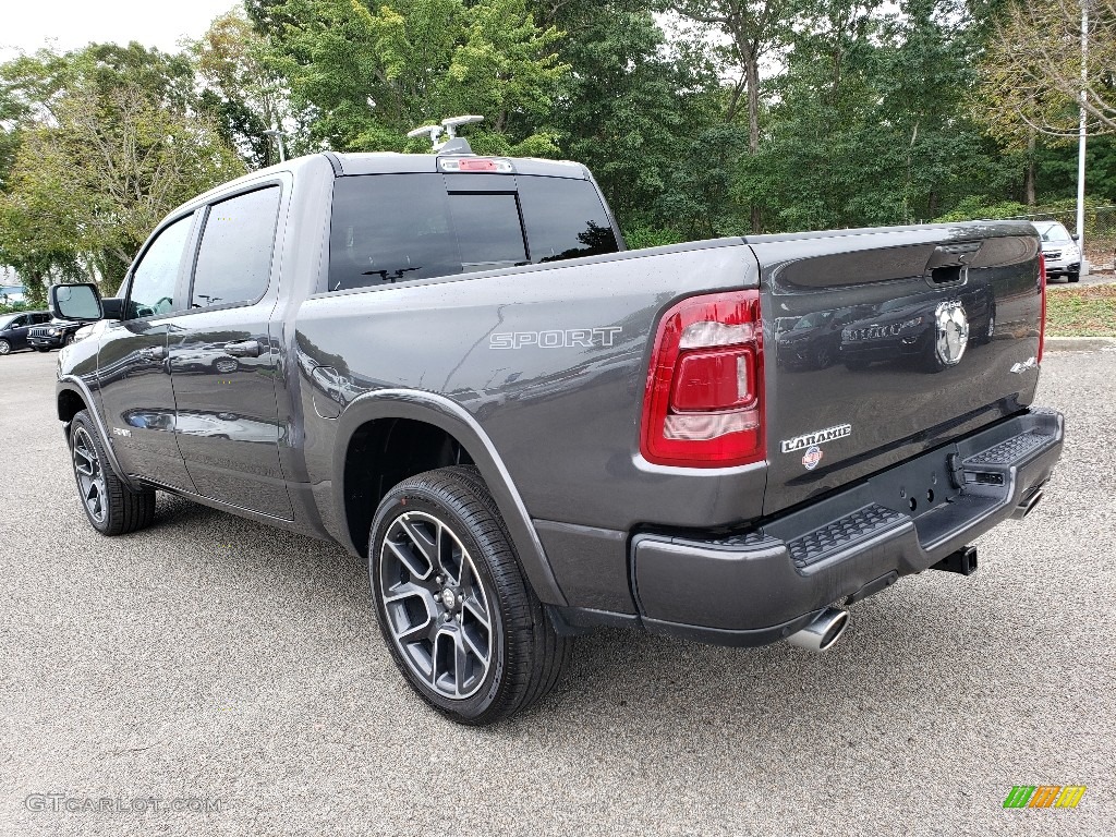 2019 1500 Laramie Crew Cab 4x4 - Granite Crystal Metallic / Black photo #4