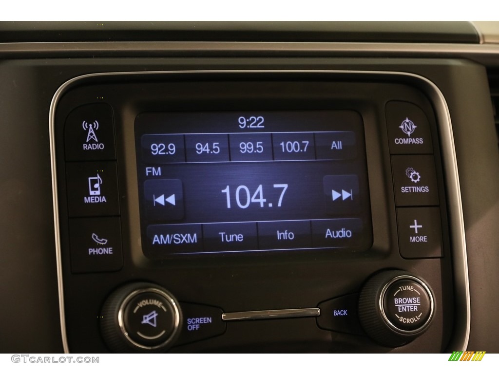 2019 1500 Classic SLT Crew Cab 4x4 - Bright Silver Metallic / Black/Diesel Gray photo #10