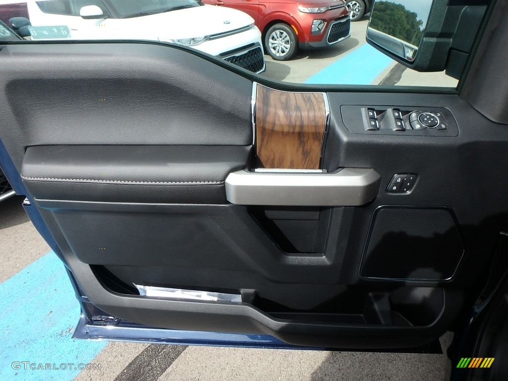2019 Ford F150 Lariat SuperCrew 4x4 Black Door Panel Photo #134880428