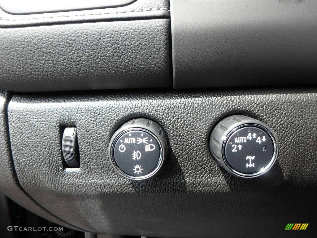 2020 GMC Canyon SLE Crew Cab 4WD Controls Photo #134880740