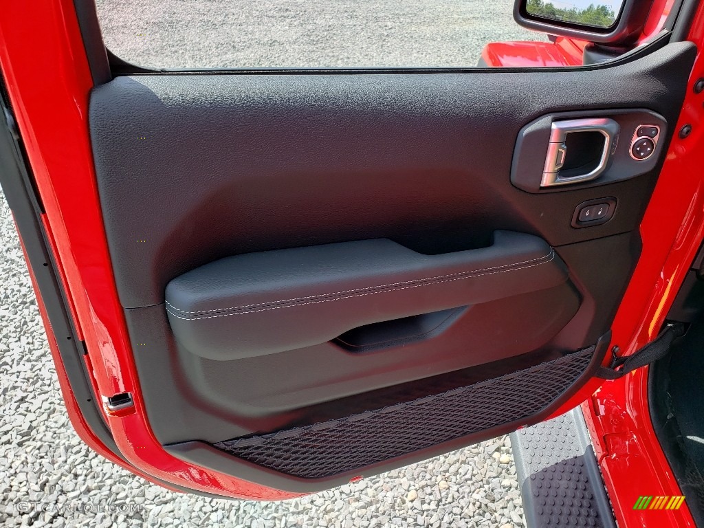 2020 Jeep Wrangler Unlimited Sahara 4x4 Dark Saddle/Black Door Panel Photo #134899354
