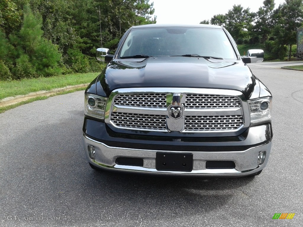 2018 1500 Laramie Crew Cab 4x4 - Brilliant Black Crystal Pearl / Black photo #3