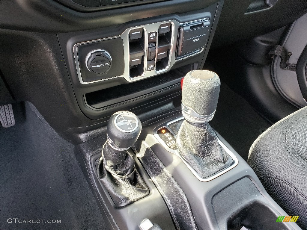 2020 Jeep Gladiator Sport 4x4 8 Speed Automatic Transmission Photo #134900191