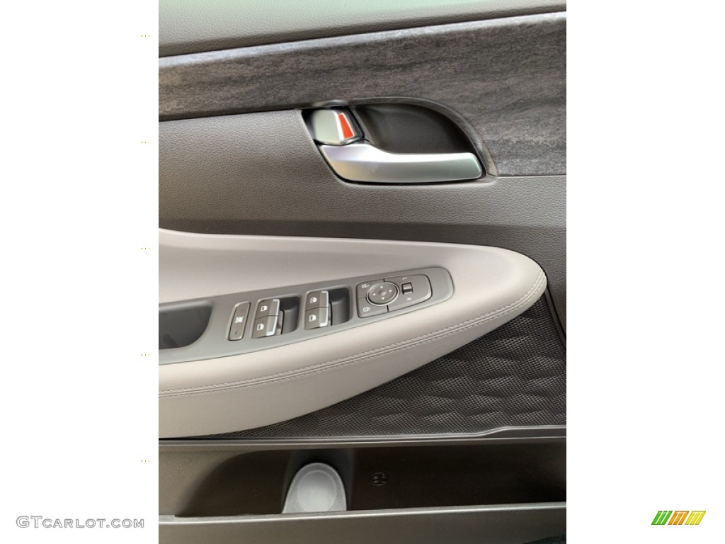 2020 Hyundai Santa Fe SE AWD Controls Photo #134900602