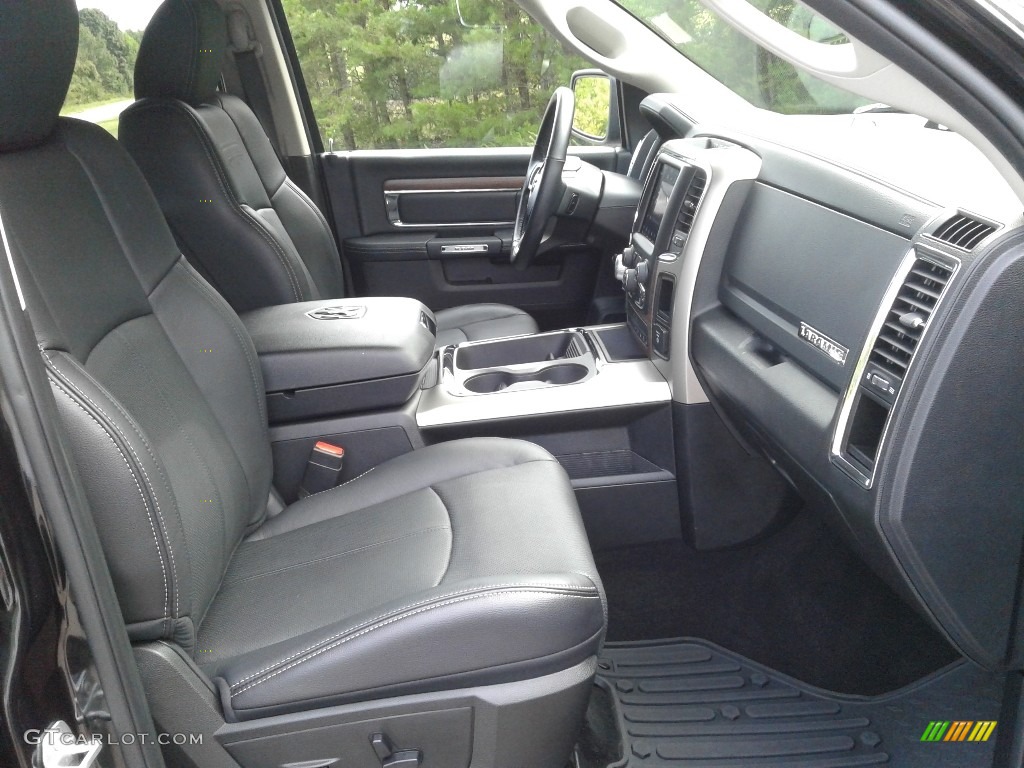 2018 1500 Laramie Crew Cab 4x4 - Brilliant Black Crystal Pearl / Black photo #16