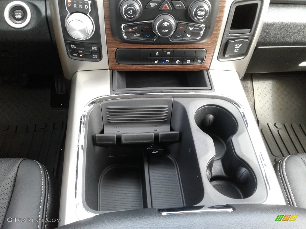 2018 1500 Laramie Crew Cab 4x4 - Brilliant Black Crystal Pearl / Black photo #31