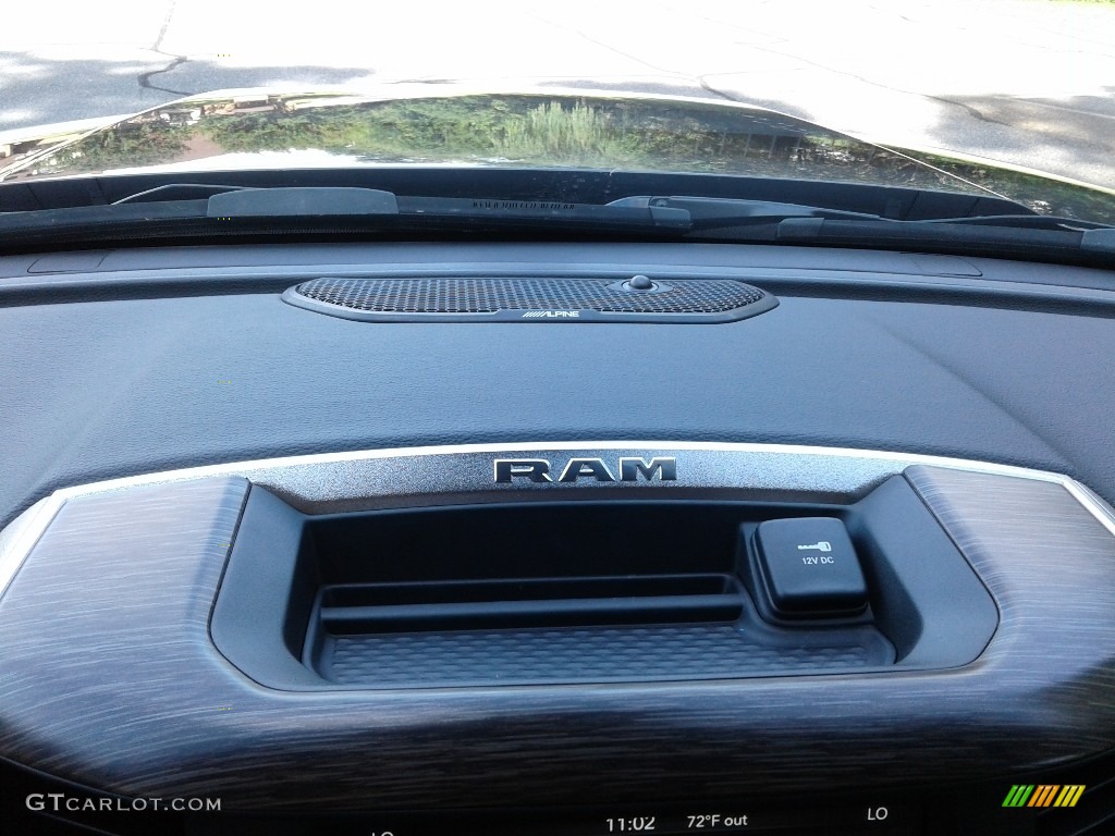 2019 Ram 2500 Laramie Crew Cab 4x4 Black Dashboard Photo #134907754