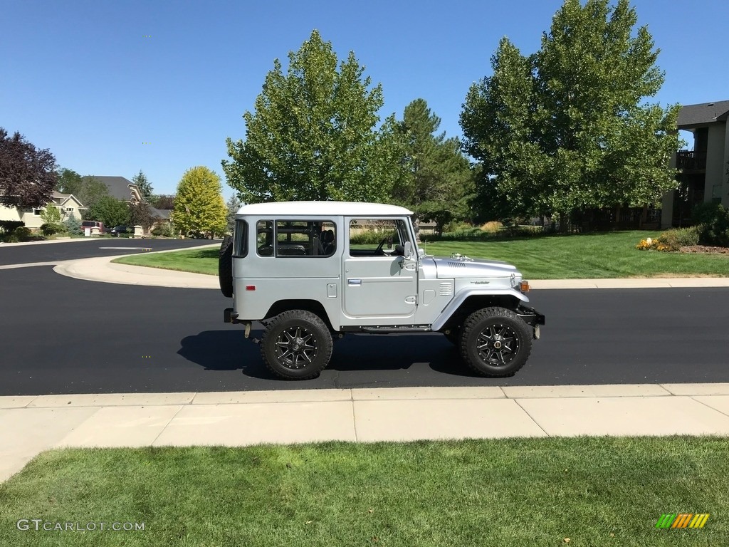 Silver 1978 Toyota Land Cruiser FJ40 Exterior Photo #134909329
