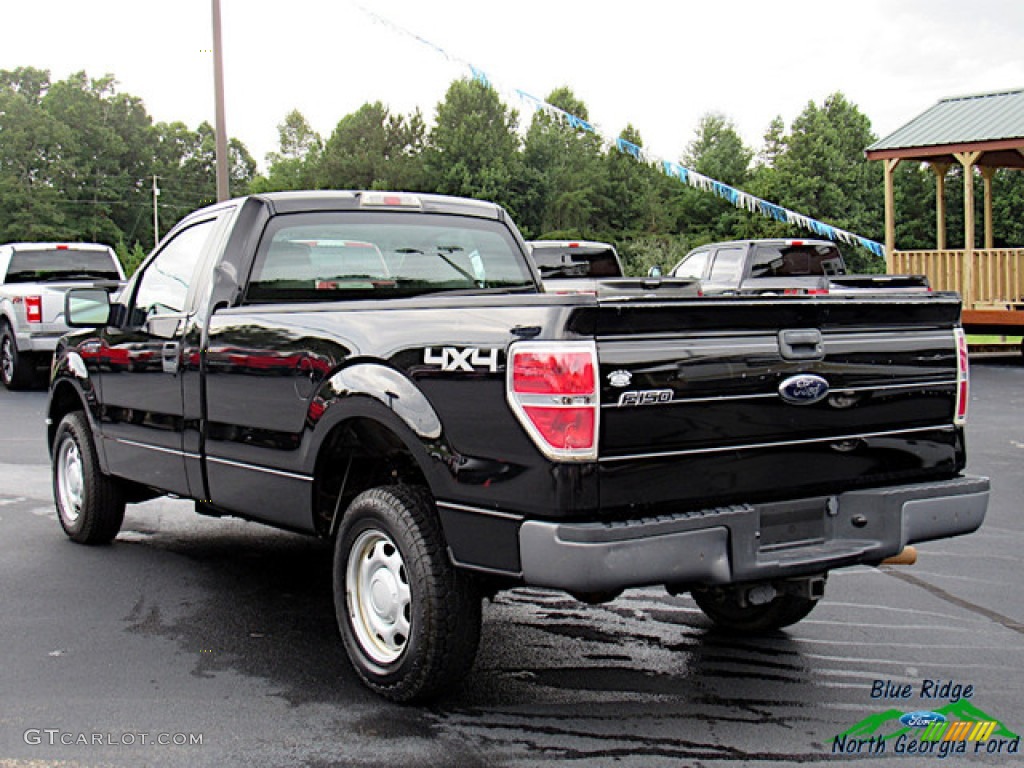 2010 F150 XL Regular Cab 4x4 - Tuxedo Black / Medium Stone photo #3