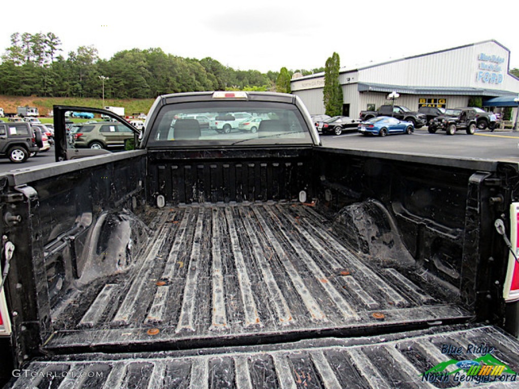2010 F150 XL Regular Cab 4x4 - Tuxedo Black / Medium Stone photo #22