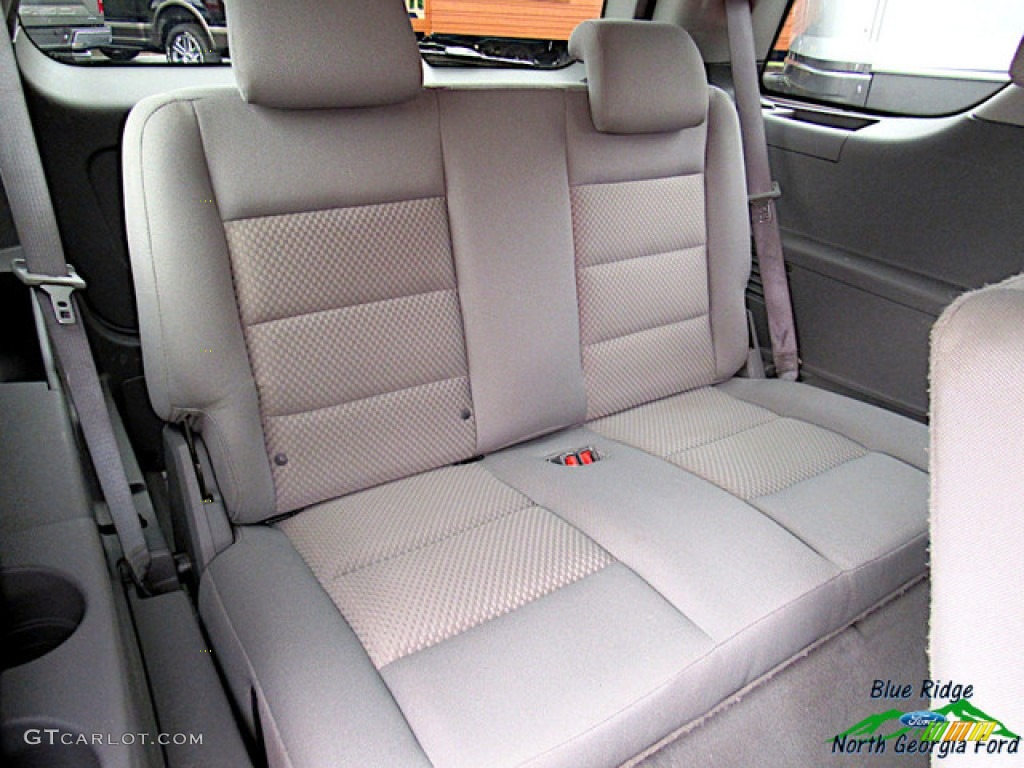 2005 Freestyle SE - Oxford White / Pebble photo #13