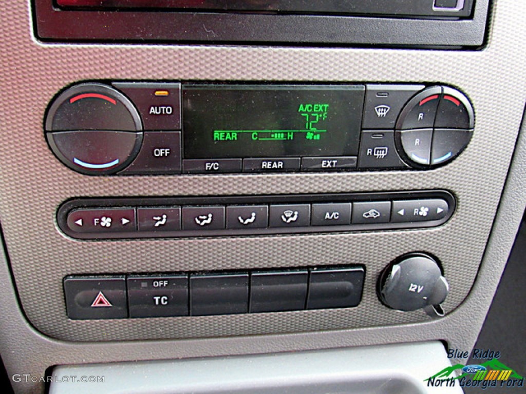 2005 Freestyle SE - Oxford White / Pebble photo #20