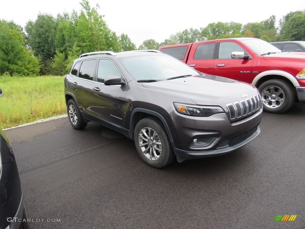 2019 Cherokee Latitude Plus 4x4 - Granite Crystal Metallic / Black photo #1