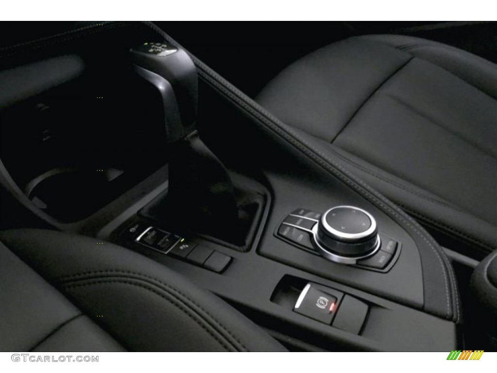 2019 X1 sDrive28i - Jet Black / Black photo #18
