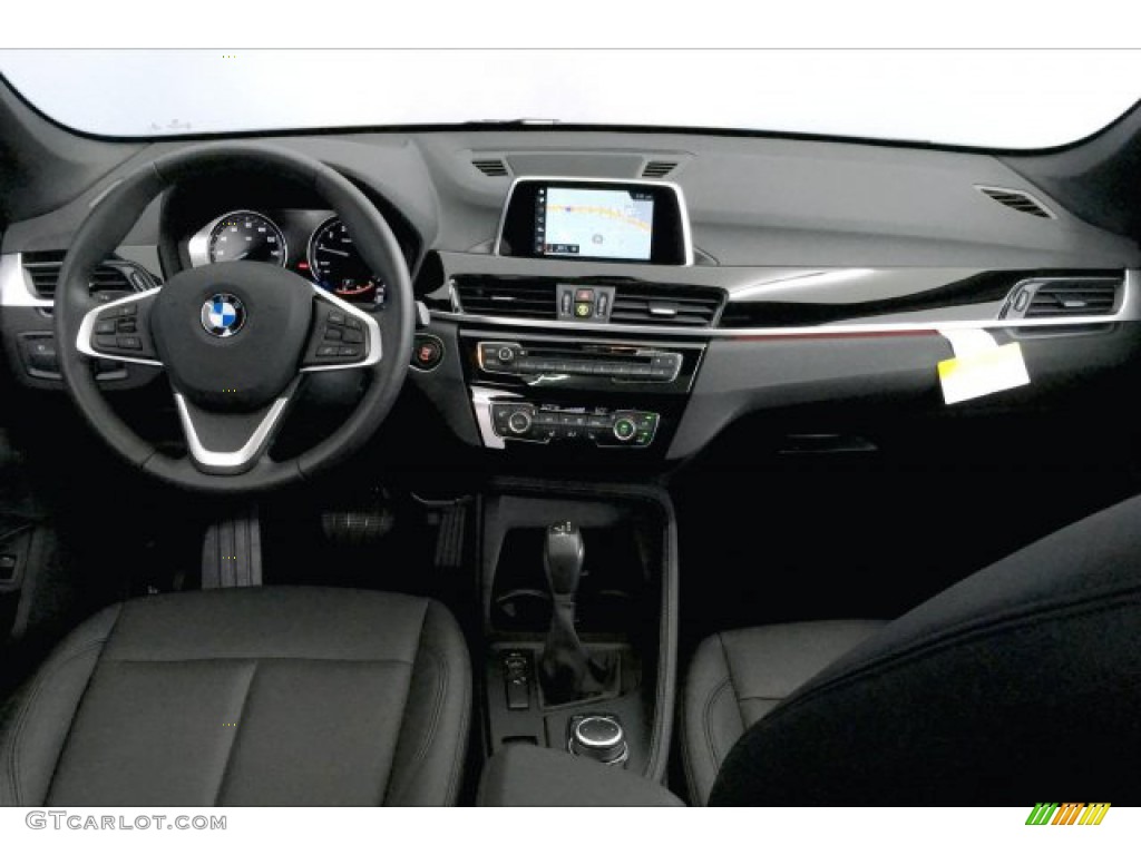 2019 X1 sDrive28i - Jet Black / Black photo #20