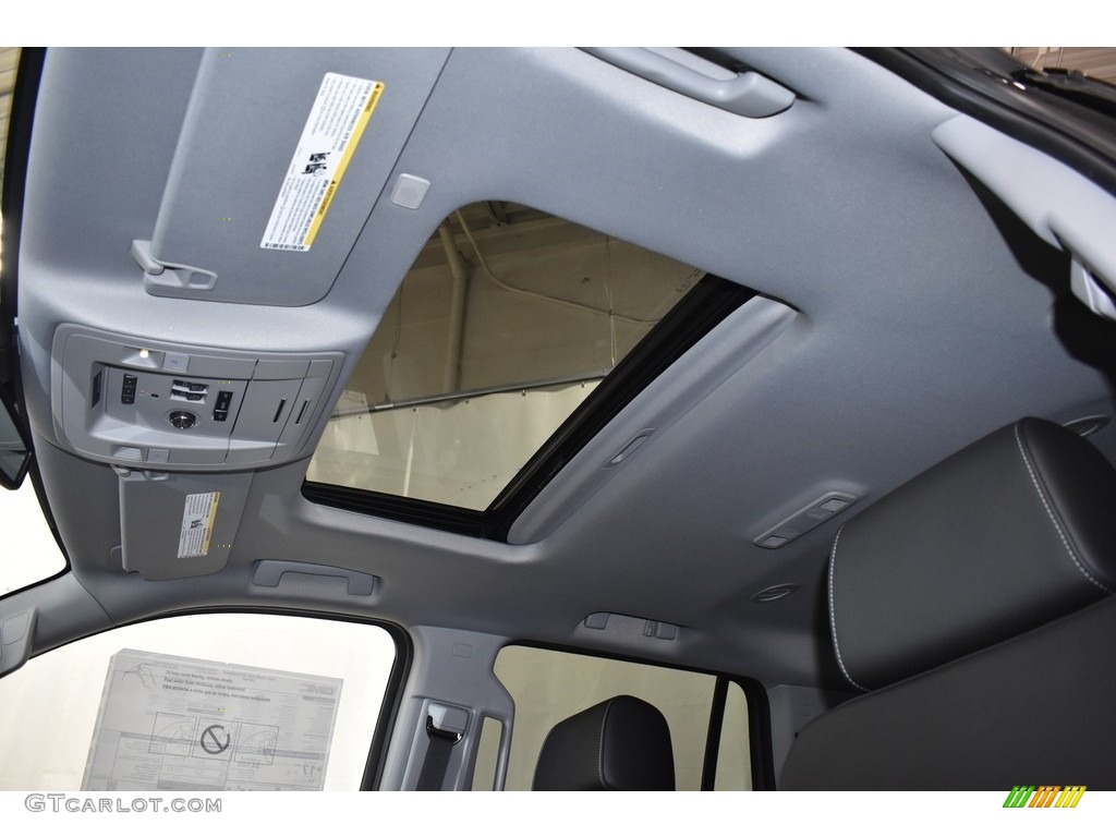 2020 GMC Yukon SLT 4WD Sunroof Photos