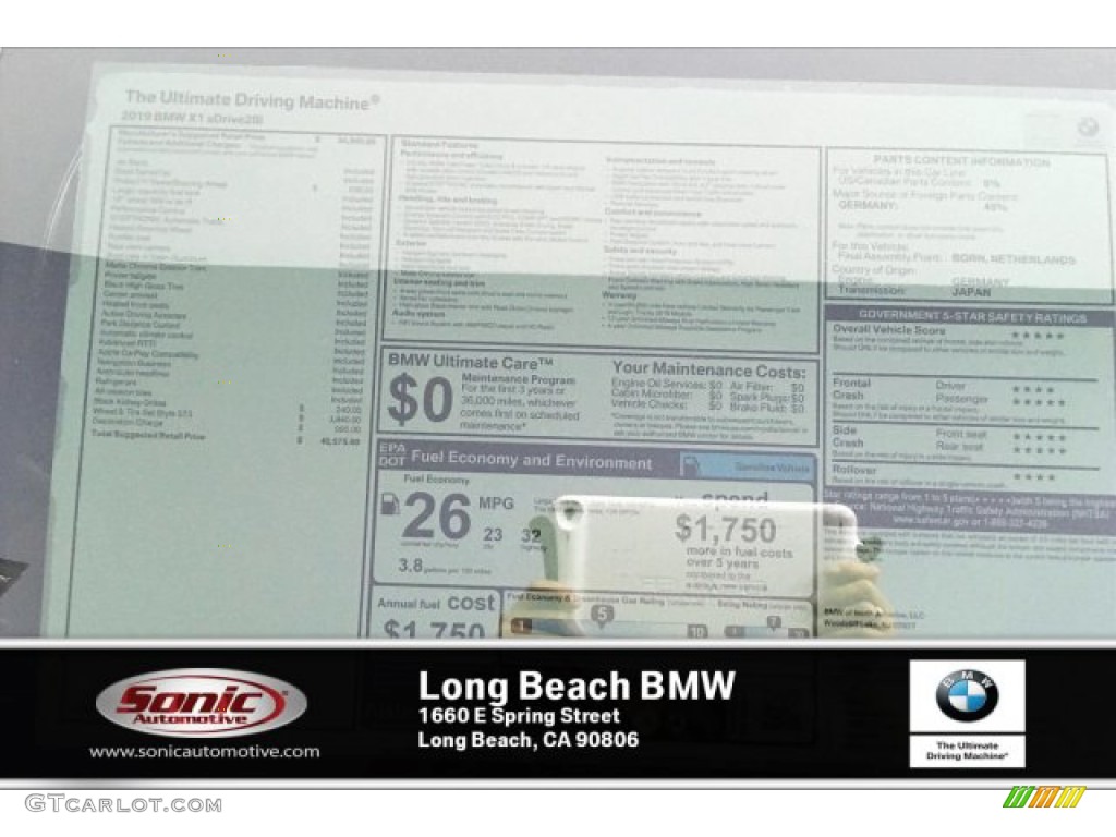 2019 X1 sDrive28i - Jet Black / Black photo #10