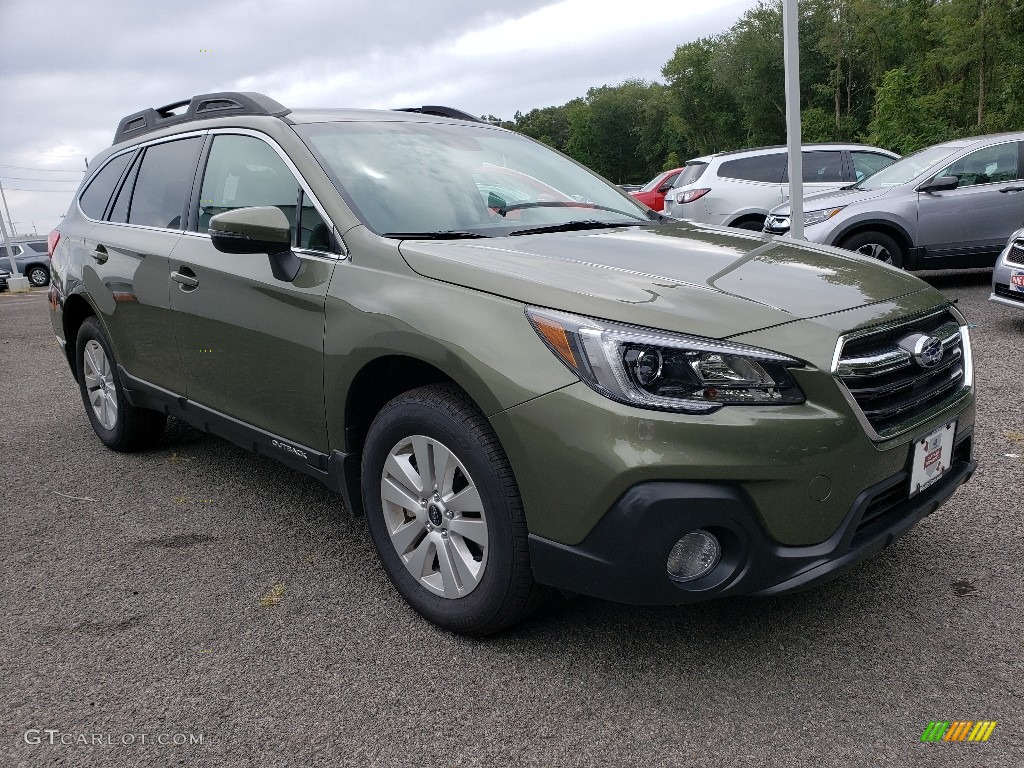 2019 Outback 2.5i Premium - Wilderness Green Metallic / Warm Ivory photo #1