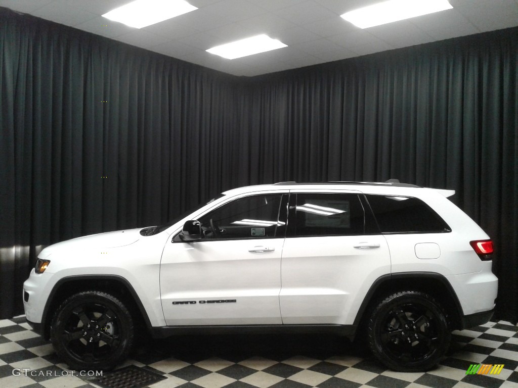 2020 Grand Cherokee Upland 4x4 - Bright White / Black photo #1