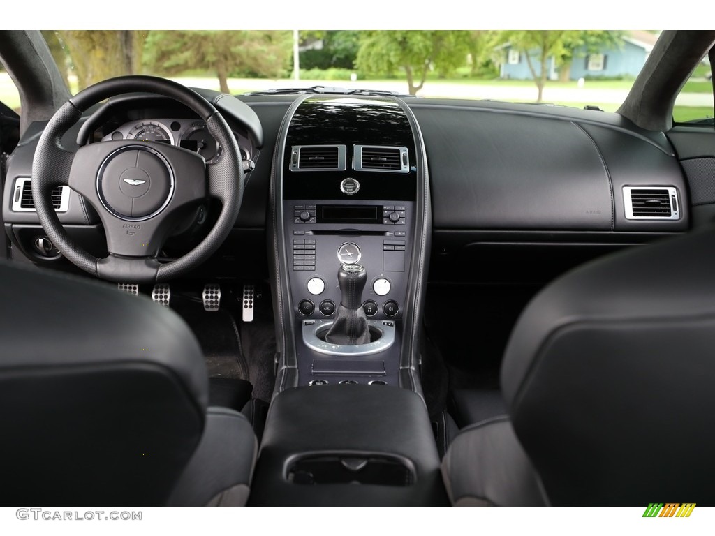 2006 Aston Martin V8 Vantage Coupe Obsidian Black Dashboard Photo #134920915