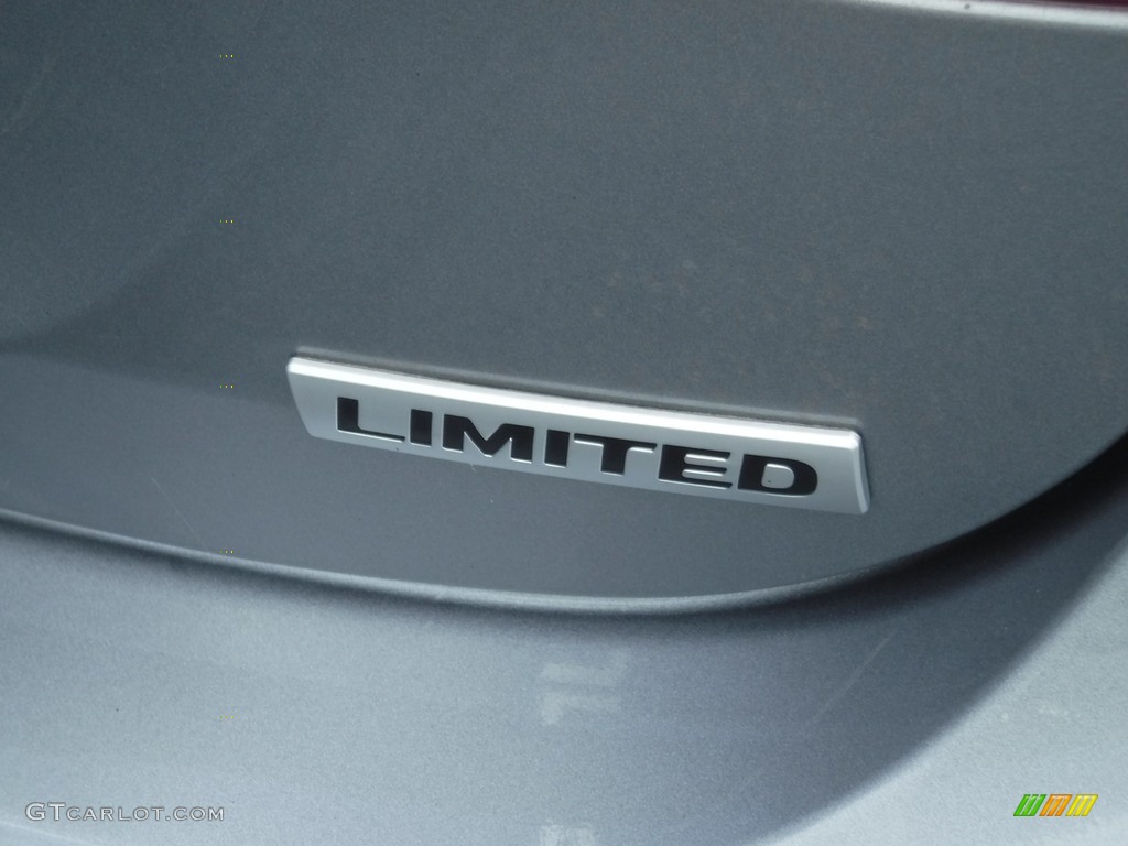 2015 Elantra Limited Sedan - Titanium Gray Metallic / Gray photo #9