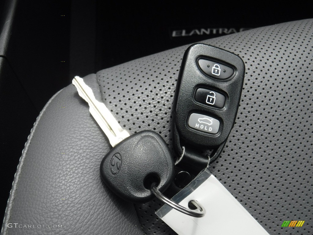 2015 Elantra Limited Sedan - Titanium Gray Metallic / Gray photo #28