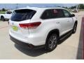 2019 Blizzard Pearl White Toyota Highlander XLE  photo #8