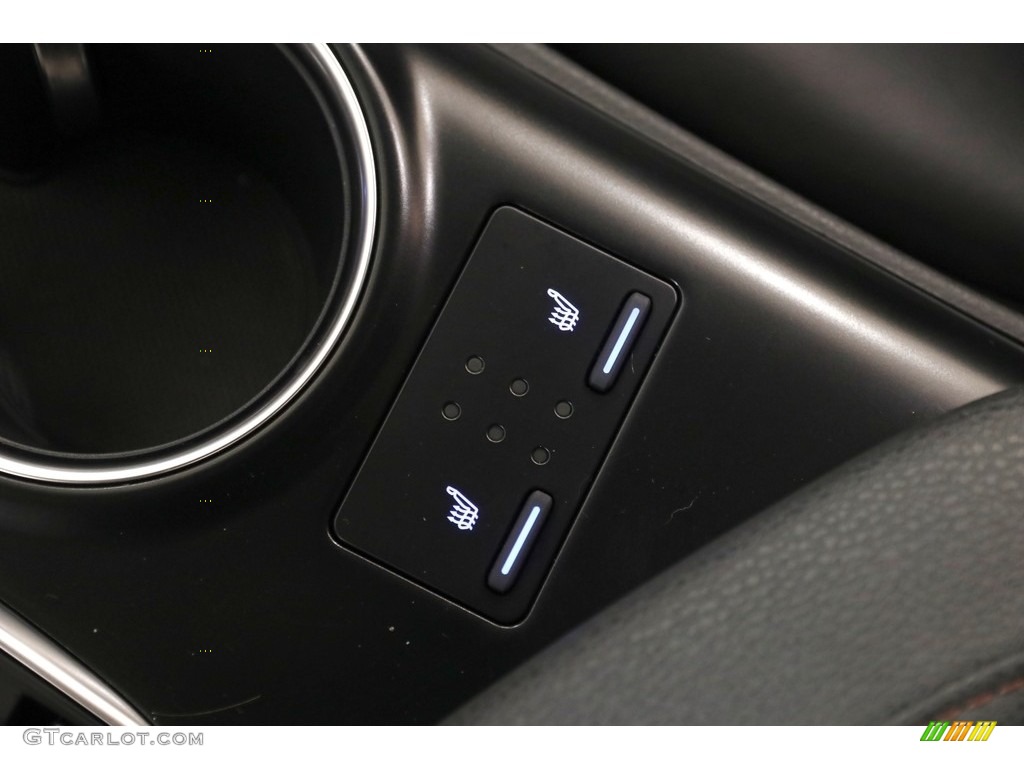 2018 Camry XLE V6 - Ruby Flare Pearl / Black photo #16