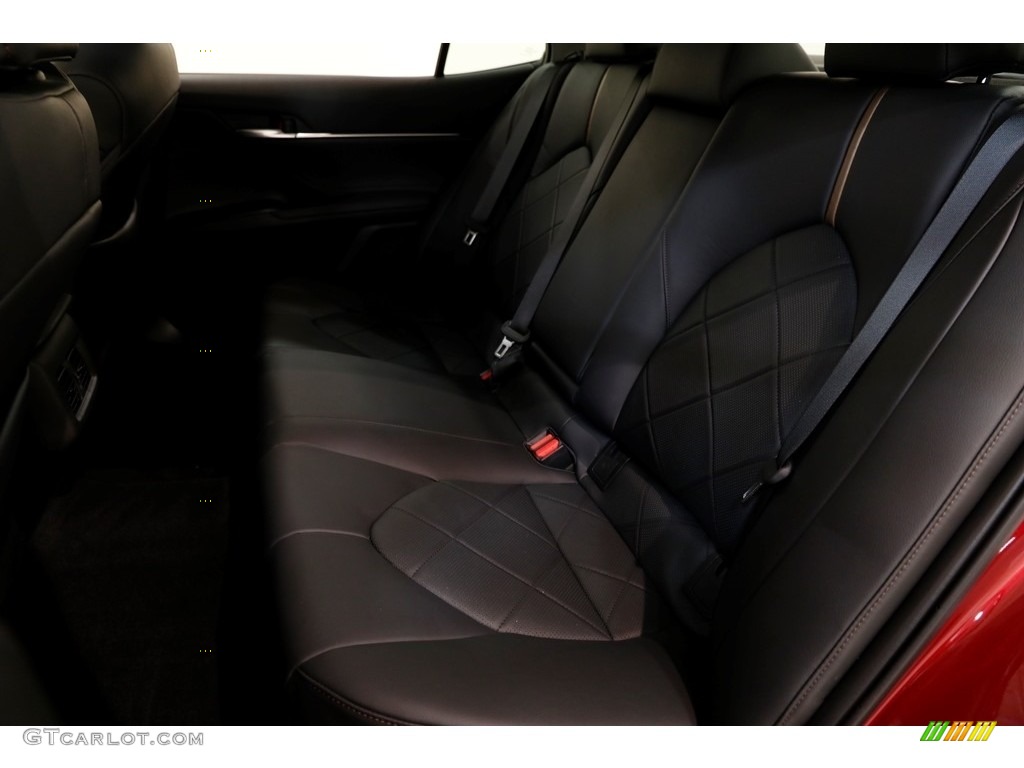 2018 Camry XLE V6 - Ruby Flare Pearl / Black photo #19