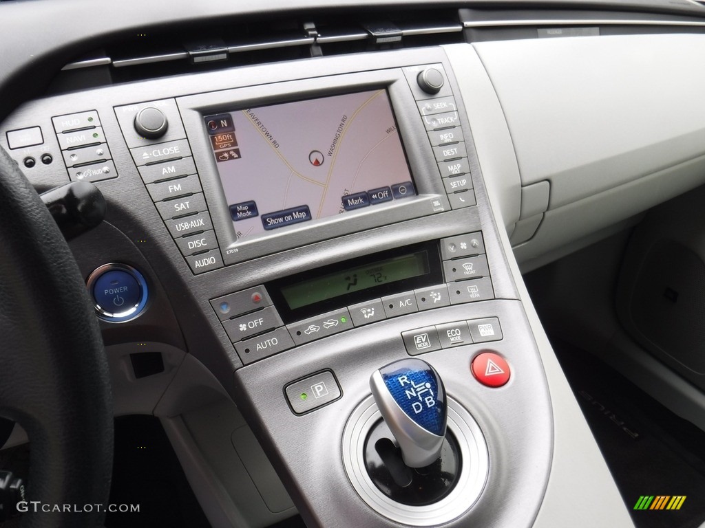 2015 Prius Four Hybrid - Sea Glass Pearl / Bisque photo #17