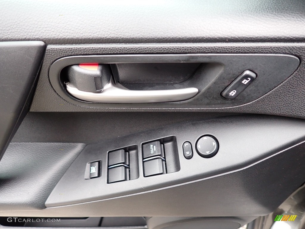 2013 MAZDA3 i Touring 4 Door - Dolphin Gray Mica / Black photo #14