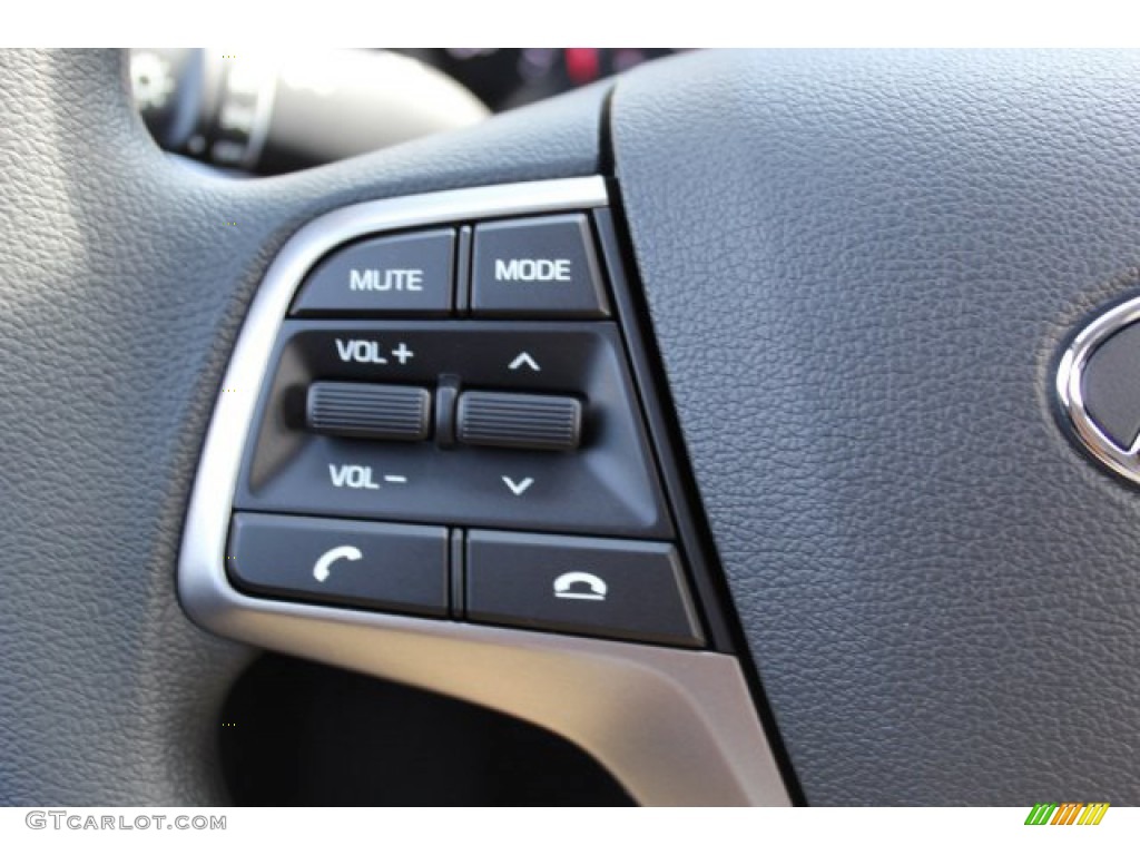2020 Hyundai Accent SE Black Steering Wheel Photo #134940550