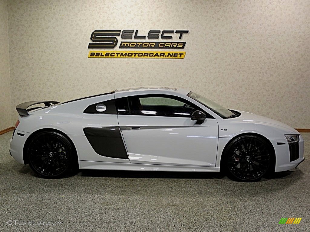 2017 R8 V10 Plus - Suzuka Gray Metallic / Express Red photo #4
