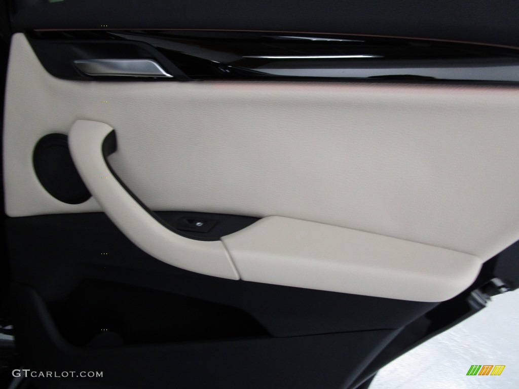 2019 X1 xDrive28i - Jet Black / Oyster/Black photo #17