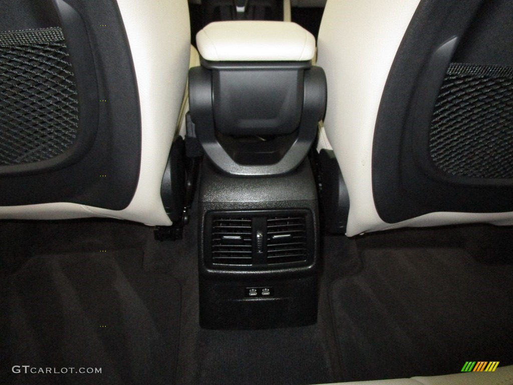 2019 X1 xDrive28i - Jet Black / Oyster/Black photo #20