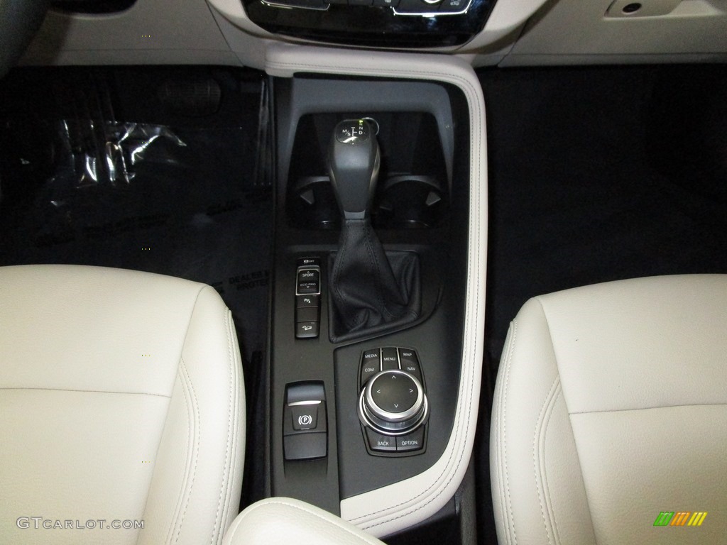 2019 X1 xDrive28i - Jet Black / Oyster/Black photo #29