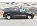 Brilliant Black Crystal Pearl - Town & Country Touring - L Photo No. 2