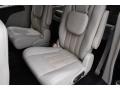 Brilliant Black Crystal Pearl - Town & Country Touring - L Photo No. 21