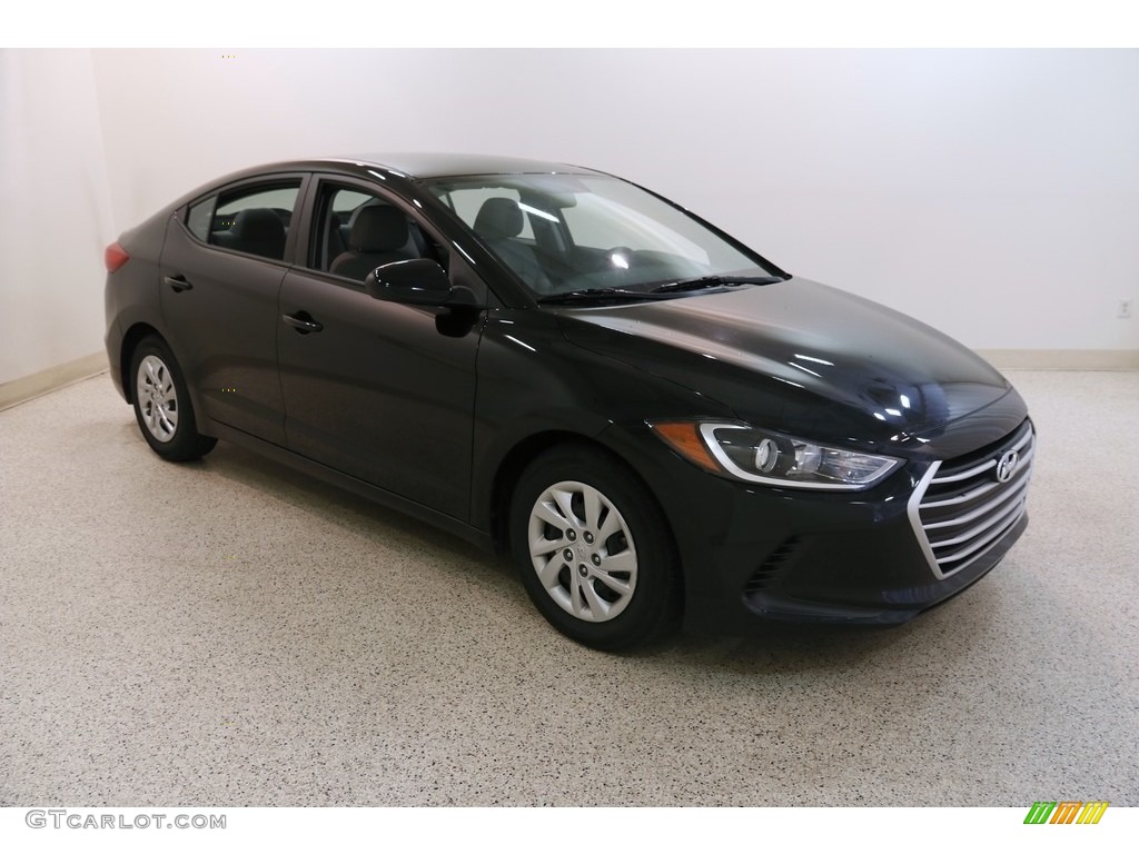 Phantom Black Hyundai Elantra