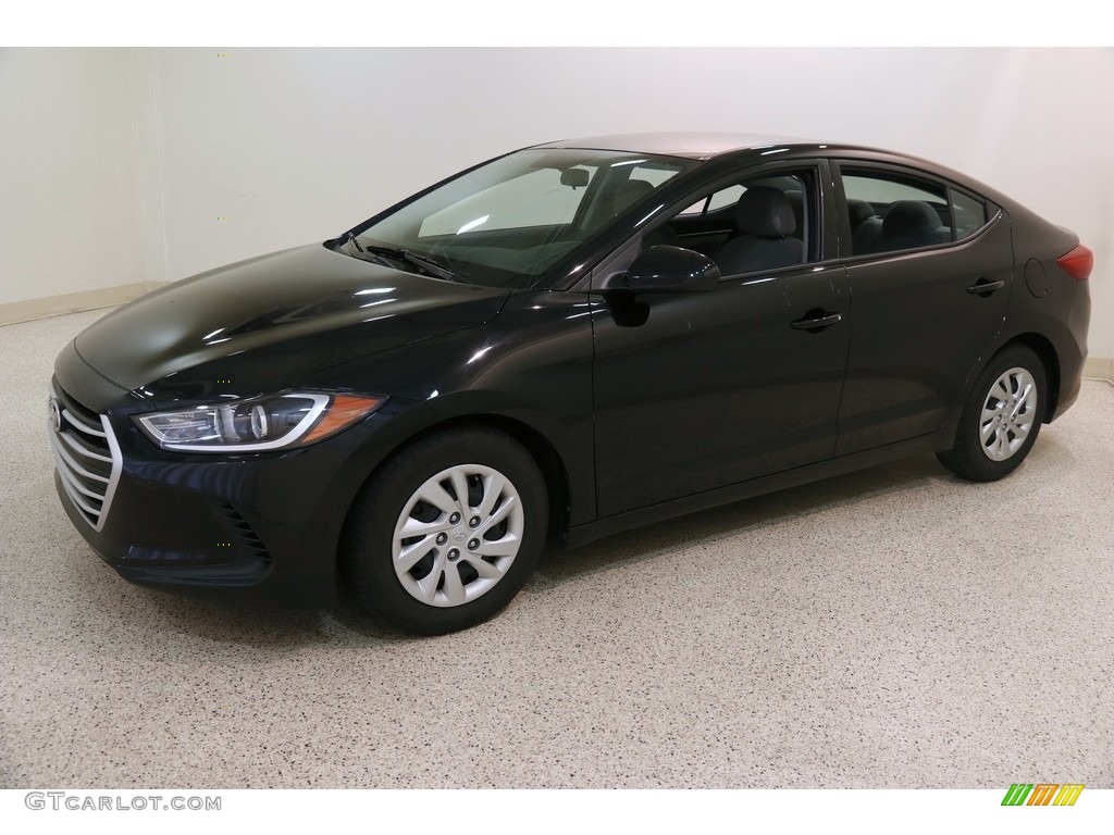 2018 Elantra SE - Phantom Black / Gray photo #3