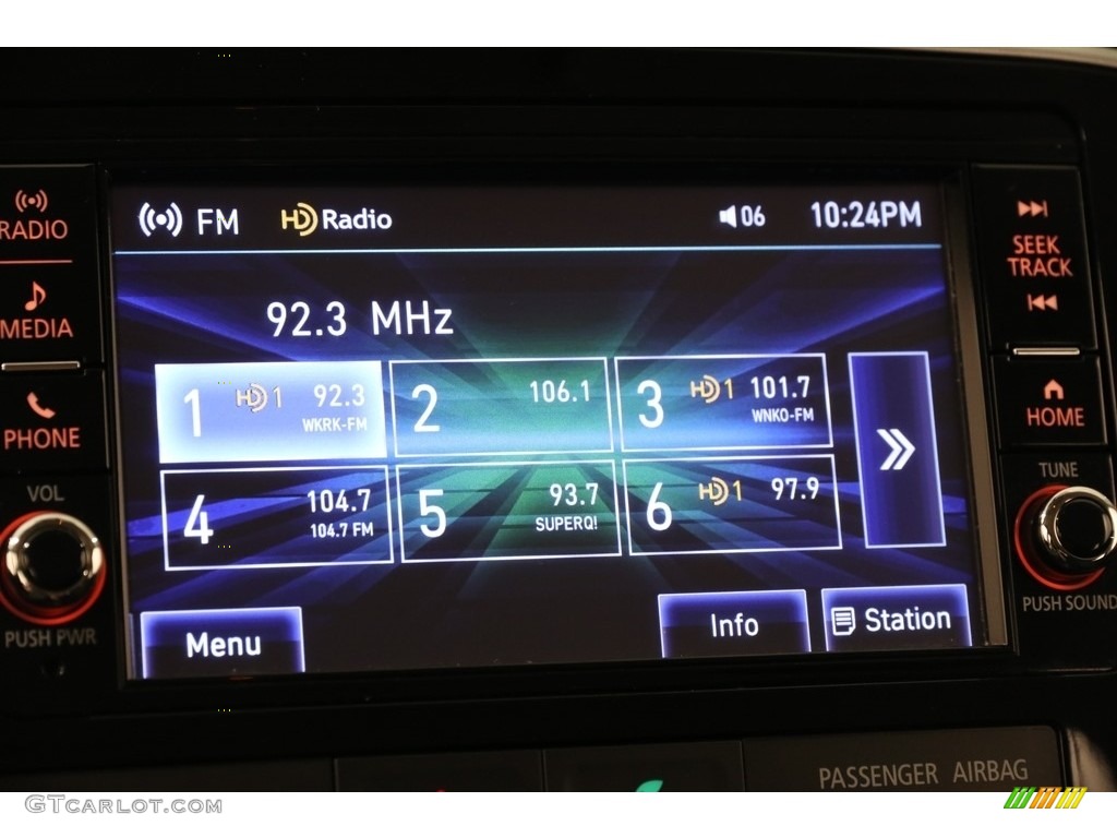 2018 Mitsubishi Outlander ES AWC Controls Photo #134986823